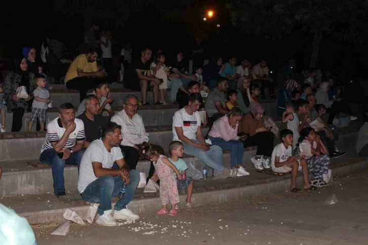 Siirt’te açık hava sinema günleri devam ediyor
