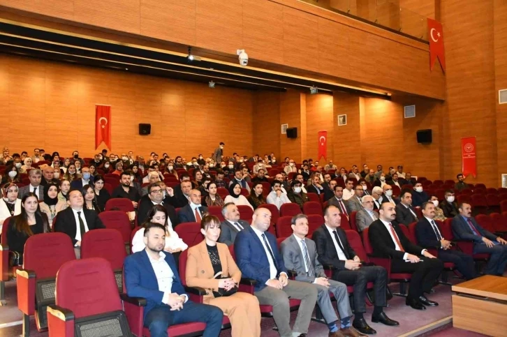 Siirt’te bağımlılıkla mücadele temalı çalıştay düzenlendi
