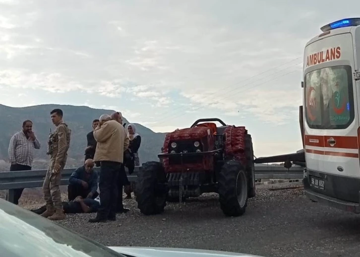 Siirt’te traktör devrildi: 1’i ağır 2 yaralı
