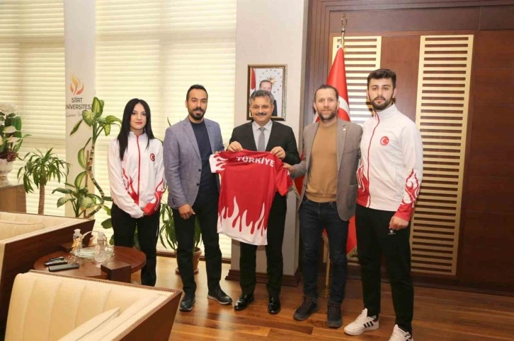 Siirt Üniversitesi Öğrencileri Taekwondo ve Boks Şampiyonalarında Başarı Yakaladı