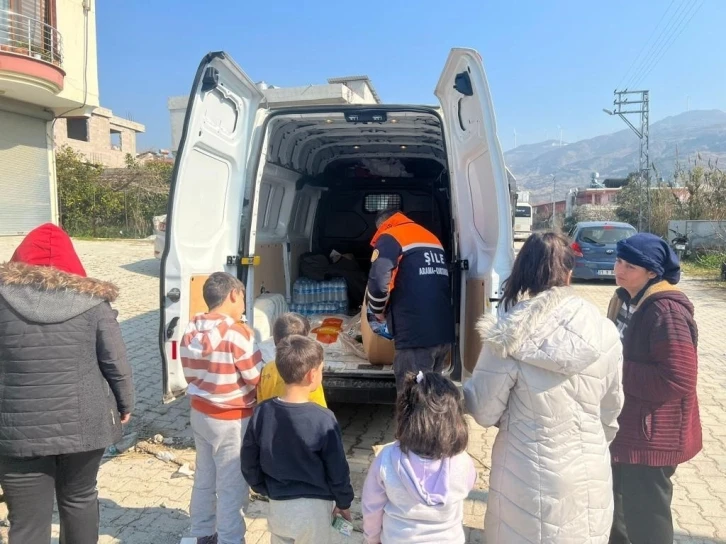 Şile Belediyesi mobil aşevi Antakya’da sıcak yemek dağıtımına başladı
