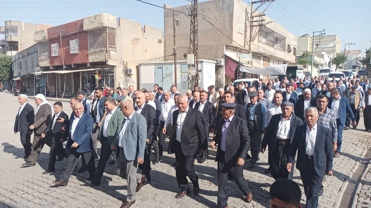 Silopi’de kız isteme merasiminde bin yıllara dayanan gelenek yaşatıldı
