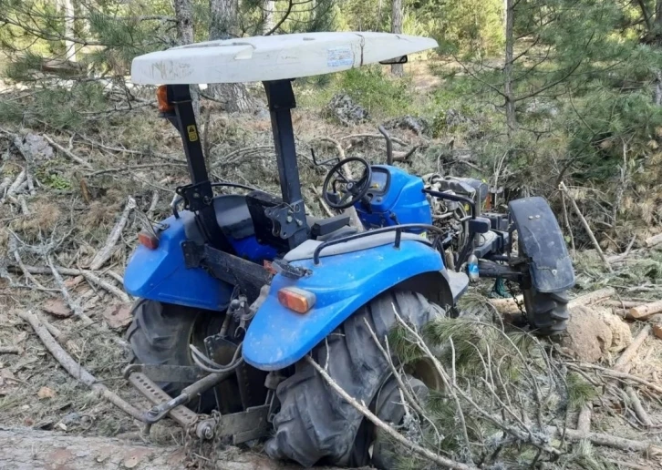 Simav’da devrilen traktörün altında kalan kişi hayatını kaybetti
