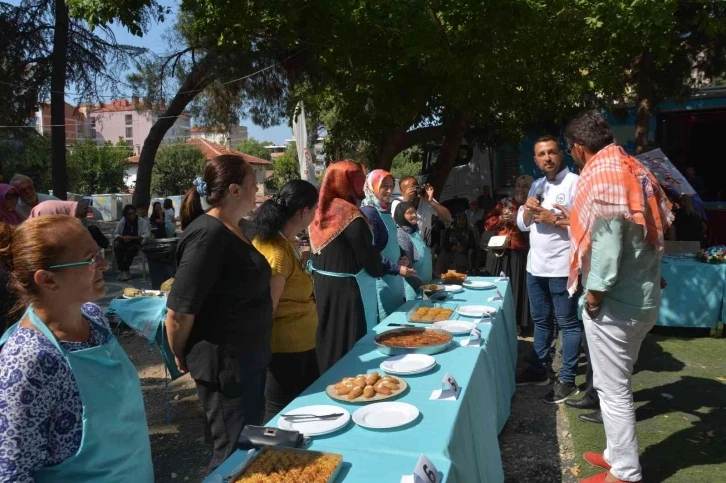 Sındırgı’da yöresel yemekler yarıştı
