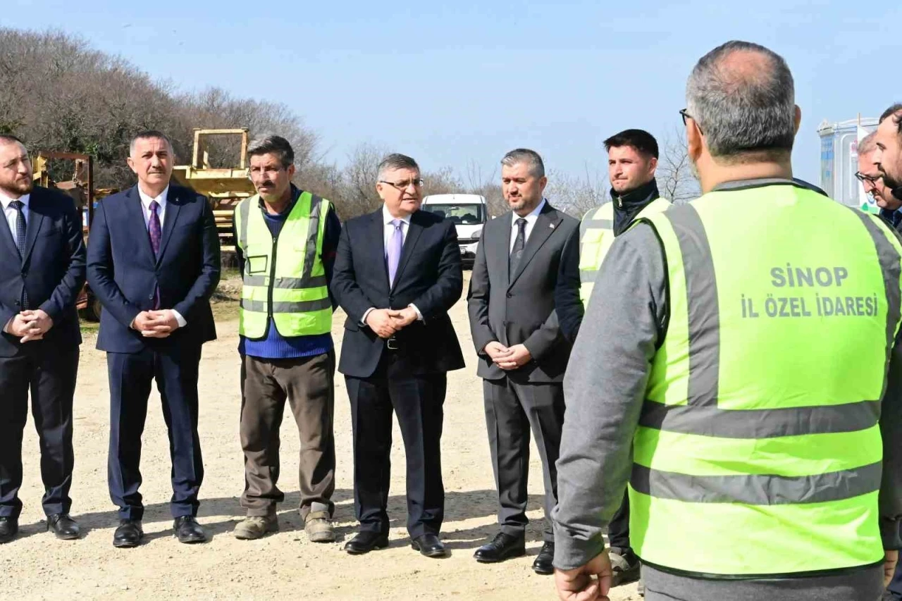 Sinop’a 482 yeni çöp konteyneri teslim edildi
