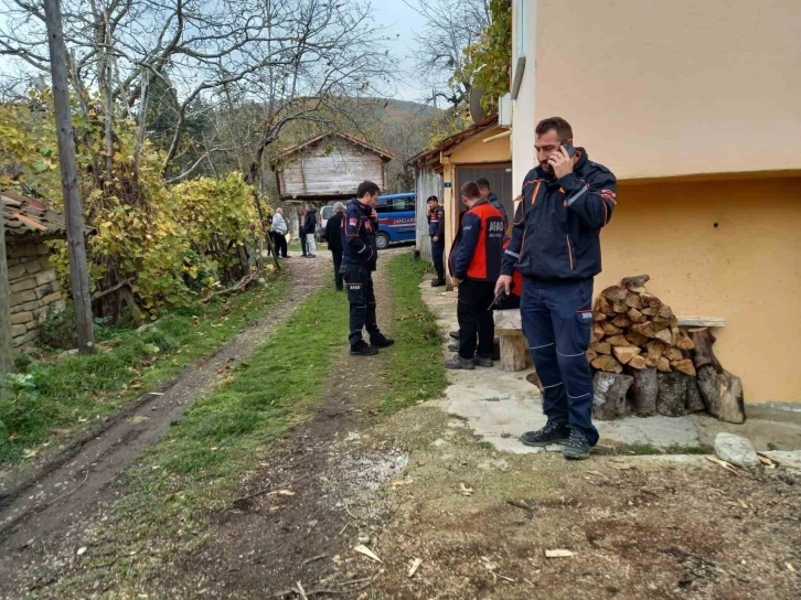 Sinop’ta aşırı fırtına tahıl ambarını devirdi: 1 ölü
