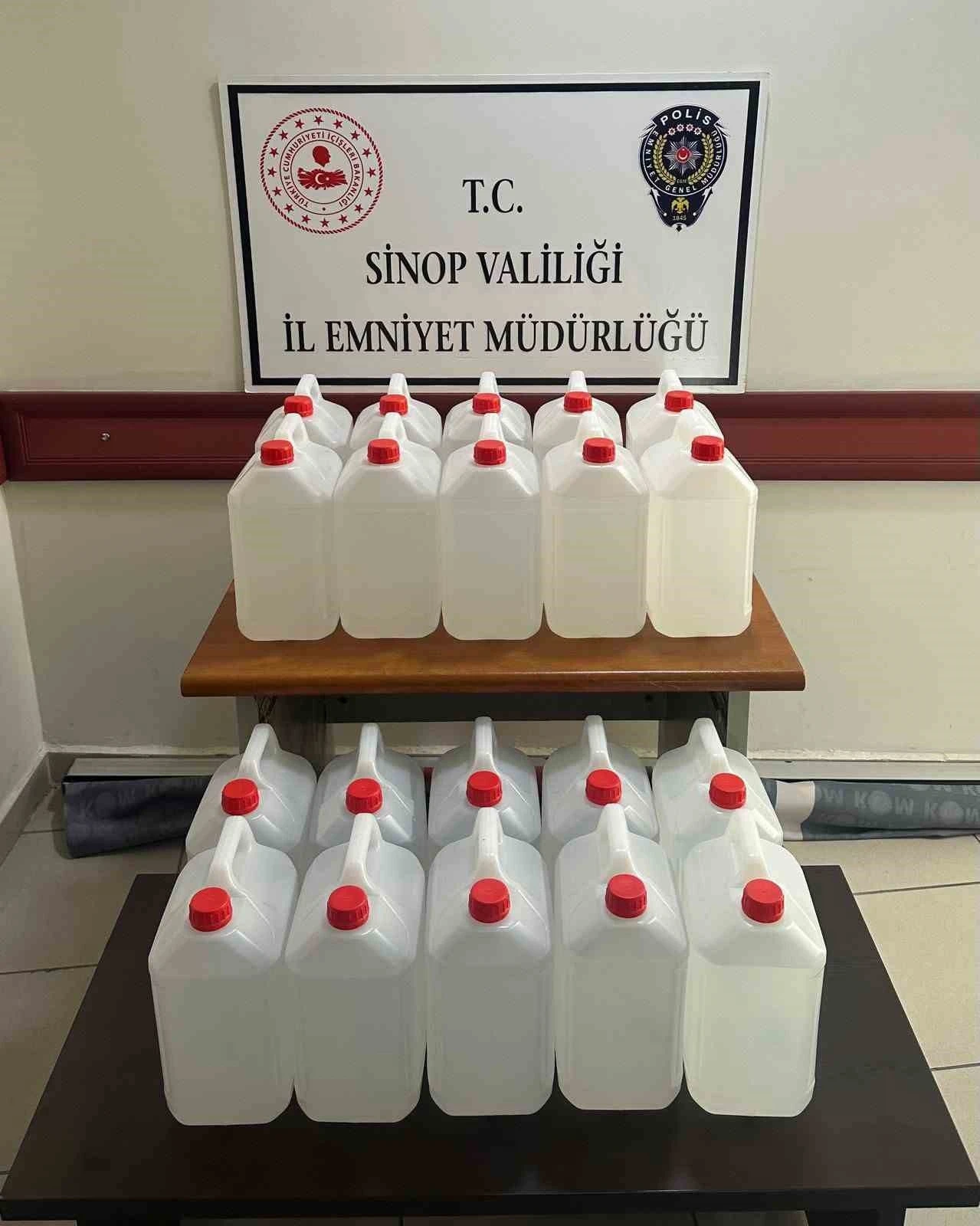 Sinop’ta Çengel Operasyonu: 100 litre etil alkol ele geçirildi
