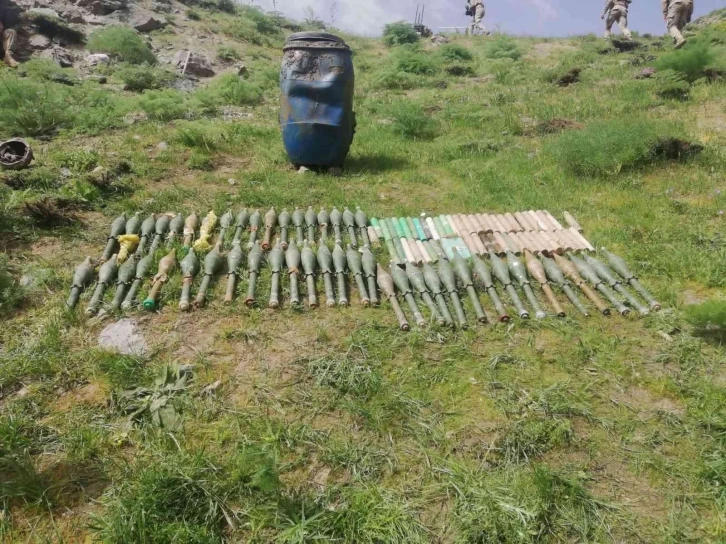 Şırnak’ta terör örgüte ait çok sayıda roketatar mühimmatı ve sevk fişeği ele geçirildi
