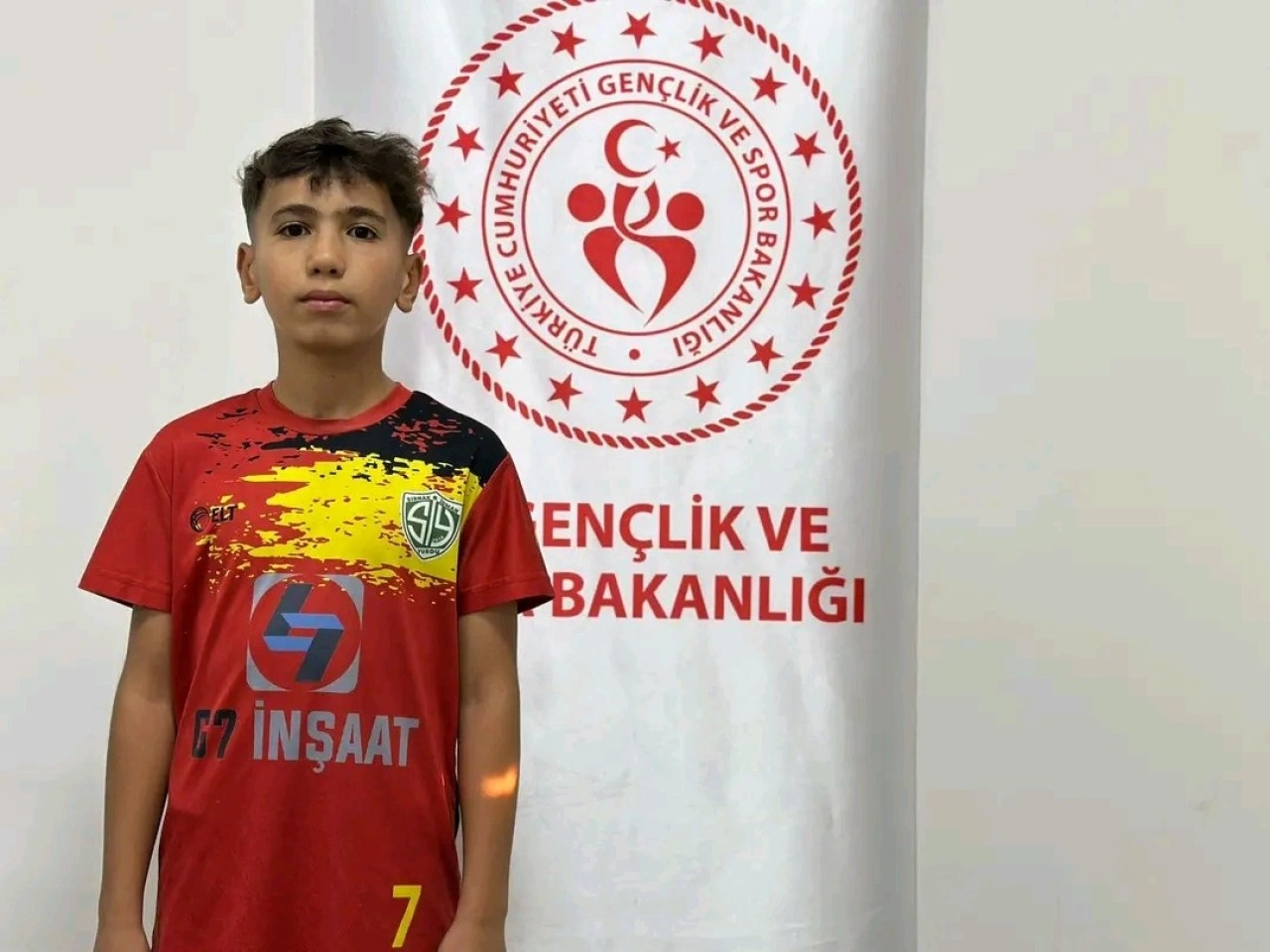 Şırnaklı minik sporcu bin 500 kişi arasından sıyrıldı, Galatasaray’dan davet aldı