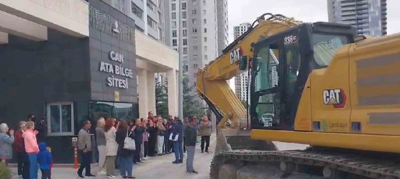 Site yönetiminden nizamiye kulübesini yıkmak isteyen Çankaya Belediyesine tepki
