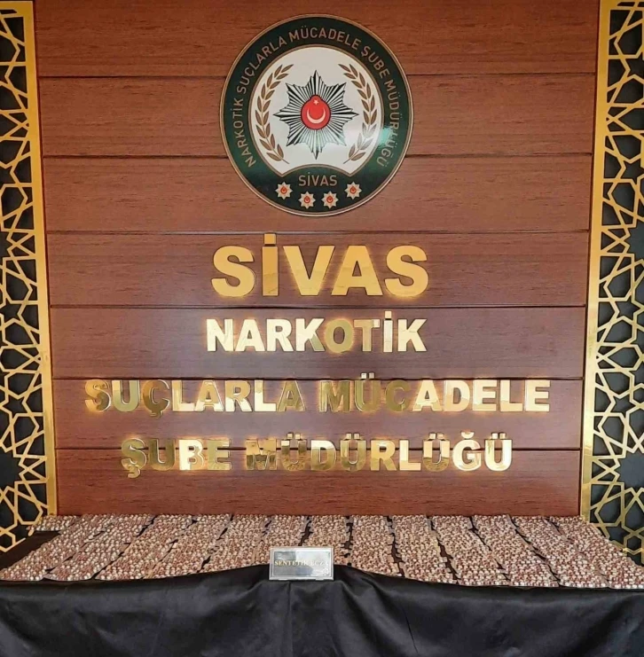 Sivas’ta 2 bin 968 adet uyuşturucu hap ele geçirildi
