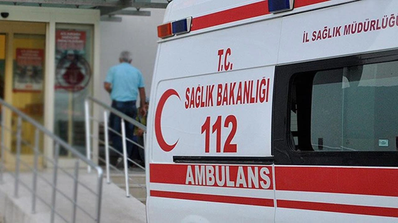 Sivas'ta trafik kazası: 2 ölü 1 yaralı