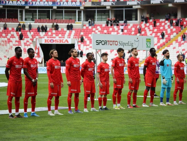 Sivasspor’da Alanya maçı öncesi 2 eksik bulunuyor
