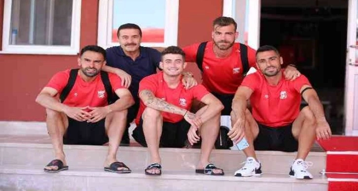 Sivasspor kafilesi Adana’ya gitti