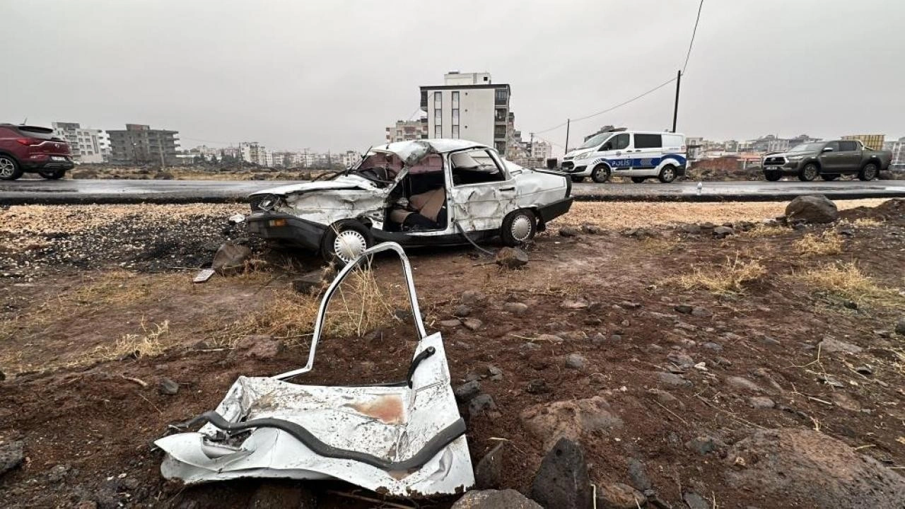 Siverek’te hafriyat kamyonu ile otomobil çarpıştı: 1 ölü, 3 yaralı