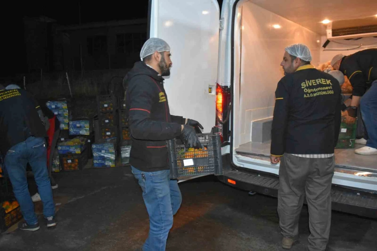 Siverek’te her gün 8 bin öğrenciye sıcak yemek dağıtılıyor
