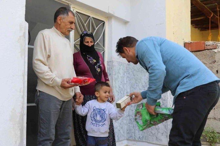 Sivrice ilçesinin bayram şekeri, kolonya ve tıraşı kaymakamlıktan
