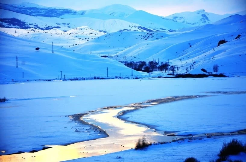 Soğuk rekoru yine Erzurum ‘da
