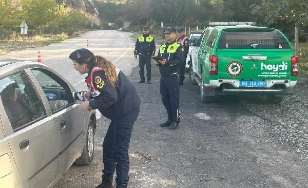 Sokak hayvanlarının soğukta aç kalmaması için vatandaştan destek istendi