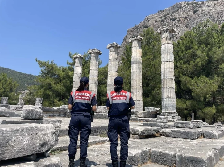 Söke’de jandarma ekipleri vatandaşları bilgilendirdi
