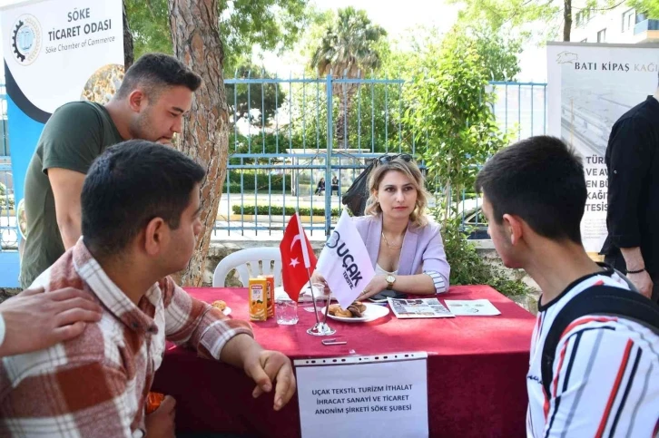 Söke’de Meslek Lisesi öğrencileri, iş insanlarıyla buluştu
