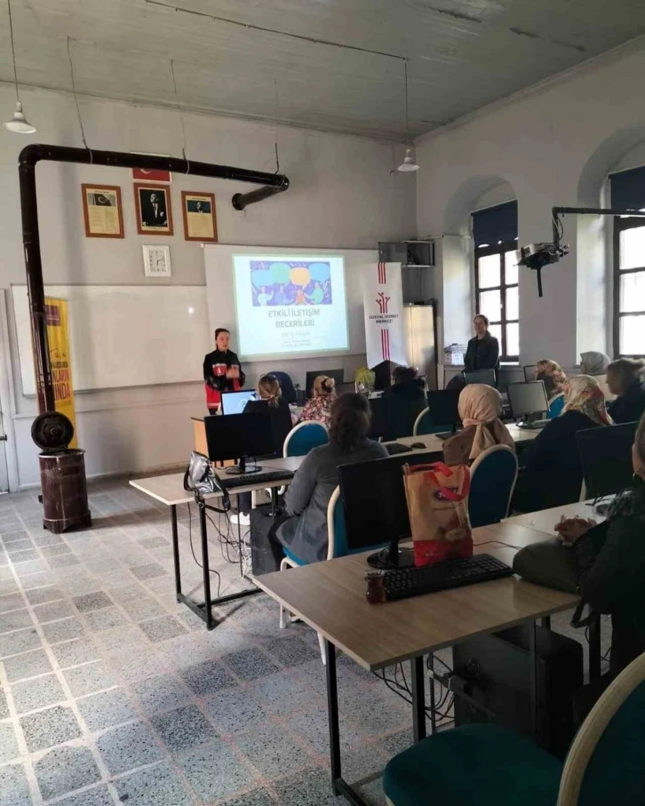 Sökeli kadınlara aile içi iletişim eğitimi verildi
