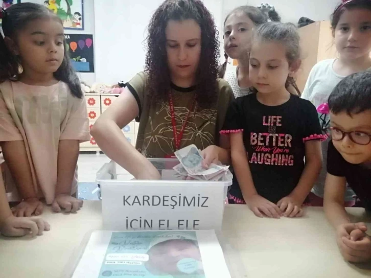 Somalı minikler, Bergamalı bebek için birlik oldu
