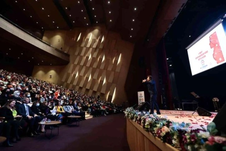 Son dakika haberi | Ahmet Selçuk İlkan ile kadınlar unutulmaz bir gün yaşadı