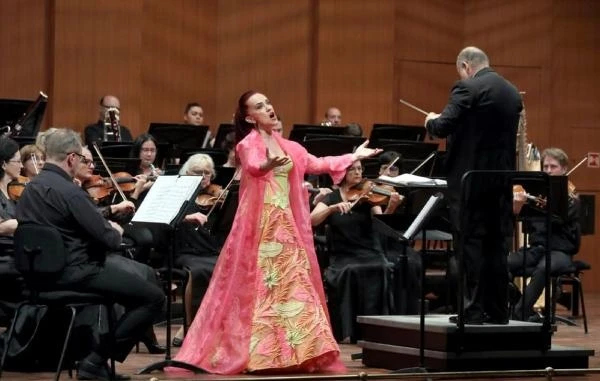 Soprano Küçükekmekçi, Macaristan'da konser verdi