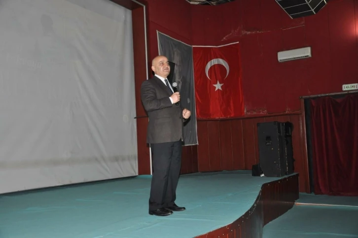 Sorgun’da "Peygamberimiz, Cami ve İrşat " konulu konferans verildi
