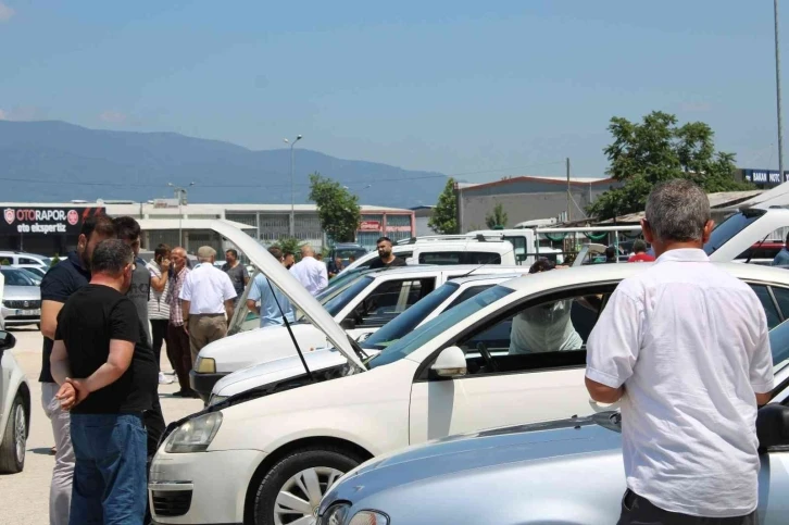 Sosyal medya uygulamaları otomotiv sektörünü sekteye uğratıyor
