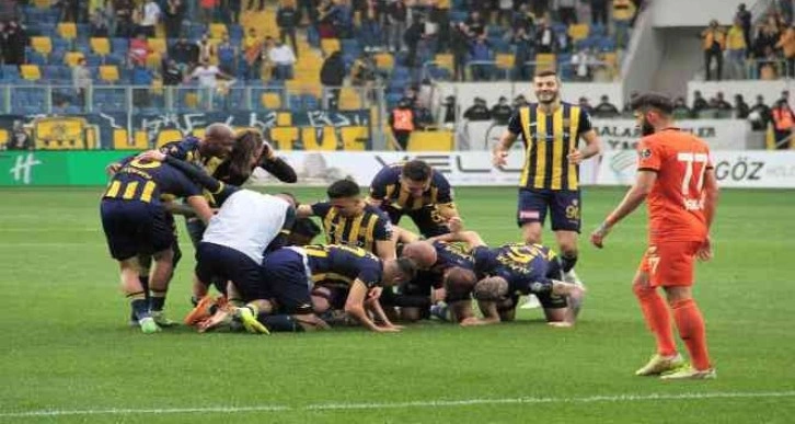 Spor Toto 1. Lig: MKE Ankaragücü: 2 Adanaspor: 0