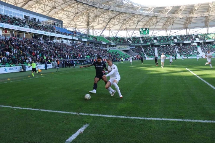 Spor Toto 1. Lig: Sakaryaspor: 1 - Altay: 2
