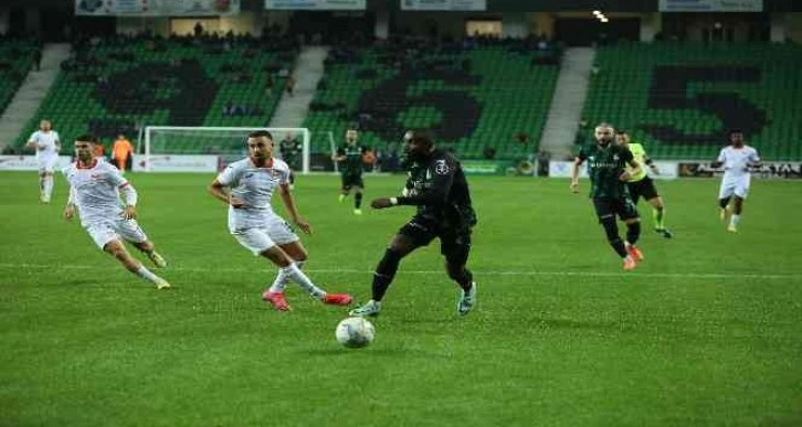 Spor Toto 1. Lig: Sakaryaspor: 3 - Adanaspor: 2