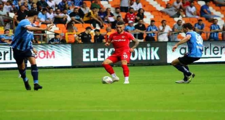 Spor Toto Süper Lig: Adana Demirspor: 1- Ümraniyespor: 0 (İlk yarı)