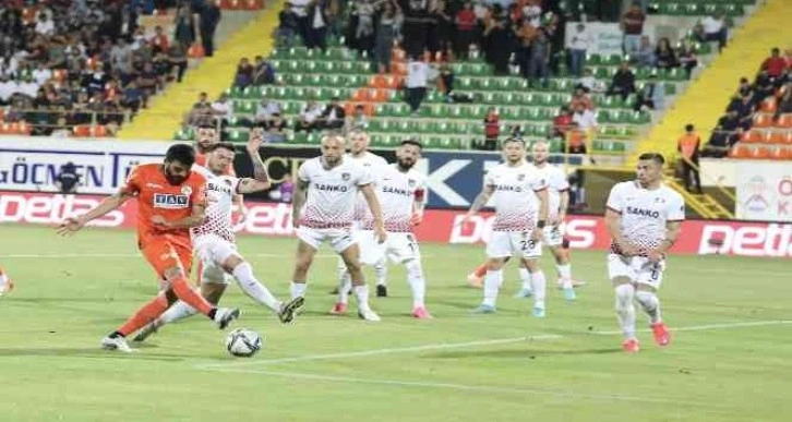 Spor Toto Süper Lig: Aytemiz Alanyaspor: 3 - Gaziantep FK: 0 (Maç sonucu)