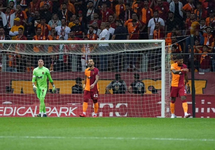 Spor Toto Süper Lig: Galatasaray: 1 - Gaziantep FK: 1 (İlk yarı)
