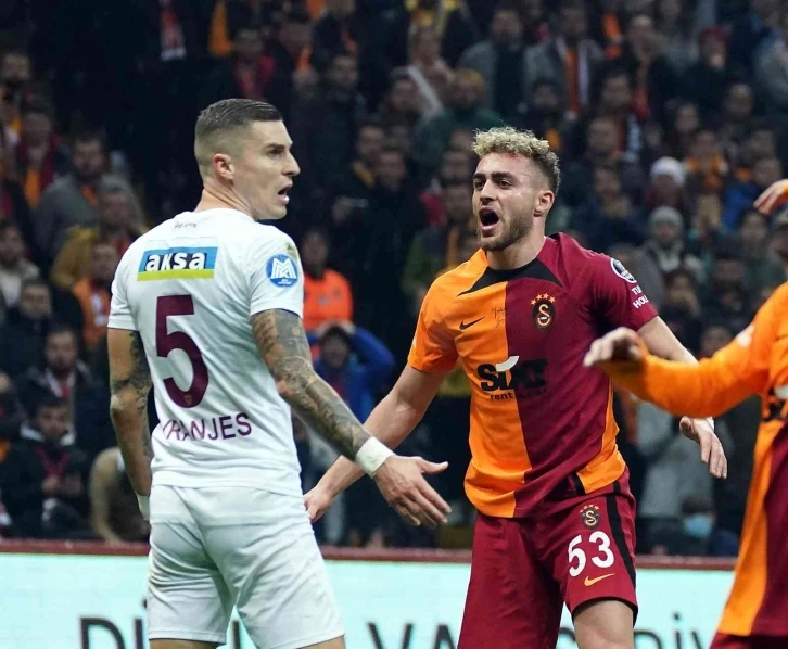 Spor Toto Süper Lig: Galatasaray: 3 - Hatayspor: 0 (İlk yarı)
