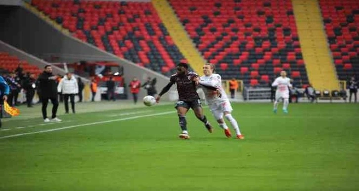 Spor Toto Süper Lig: Gaziantep FK: 0 - Beşiktaş: 0 (Maç devam ediyor)