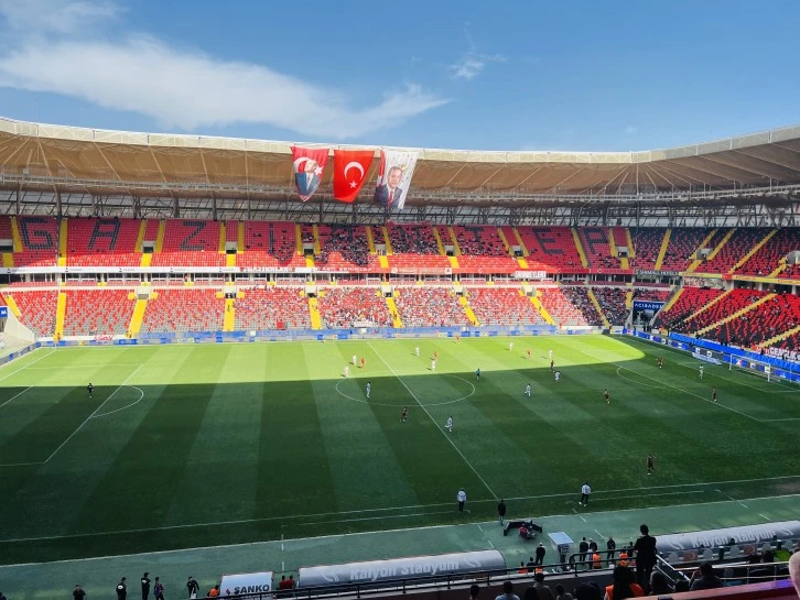 Spor Toto Süper Lig: Gaziantep FK: 0 Göztepe: 0 (Maç devam ediyor)