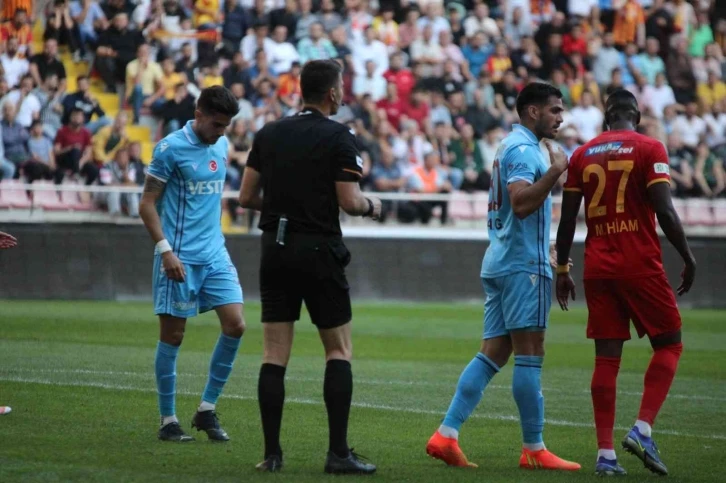 Spor Toto Süper Lig: Kayserispor: 1 - Trabzonspor: 0 (İlk yarı)
