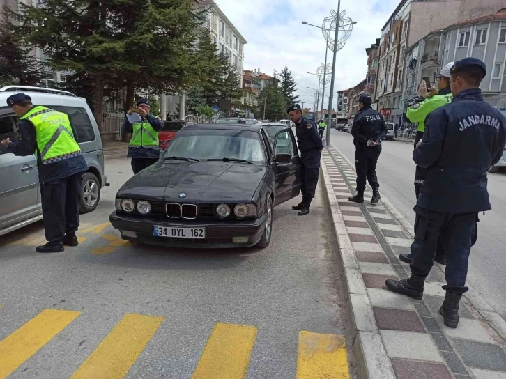 Şuhut’ta ’Yayalar için 5 adımda güvenli trafik’ projesi tanıtıldı
