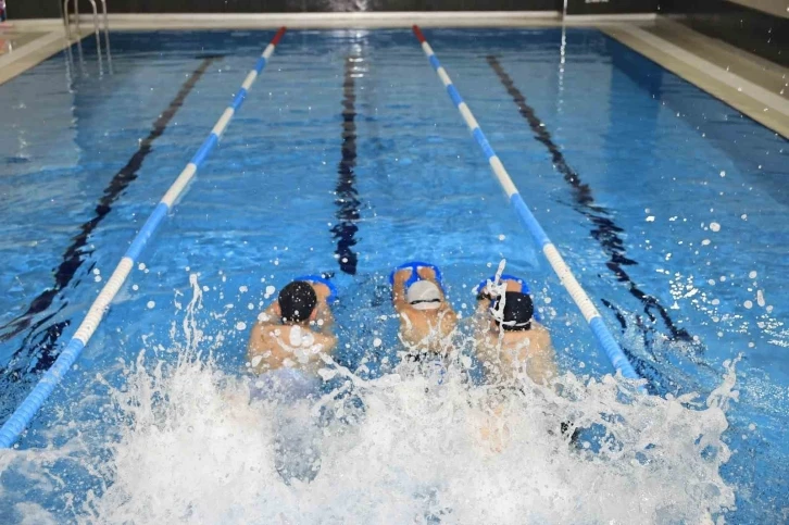 Sultangazi Belediye Başkanı Dursun’dan sporun her dalına tam destek
