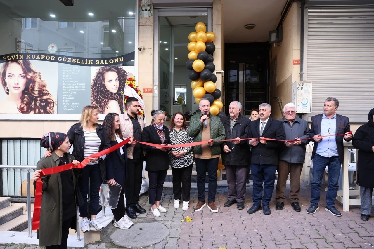 Sultangazi Belediyesi’nin meslek edindirme kursları bir hayali daha gerçekleştirdi
