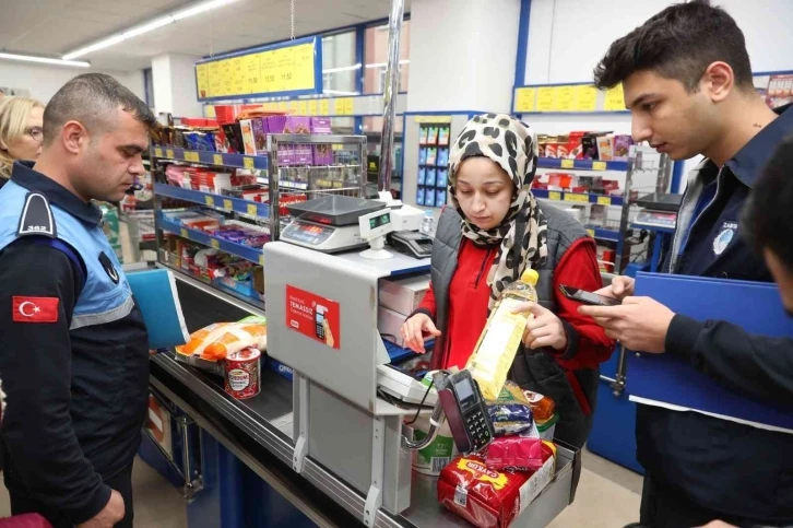 Sultangazi’de marketlere sıkı denetim
