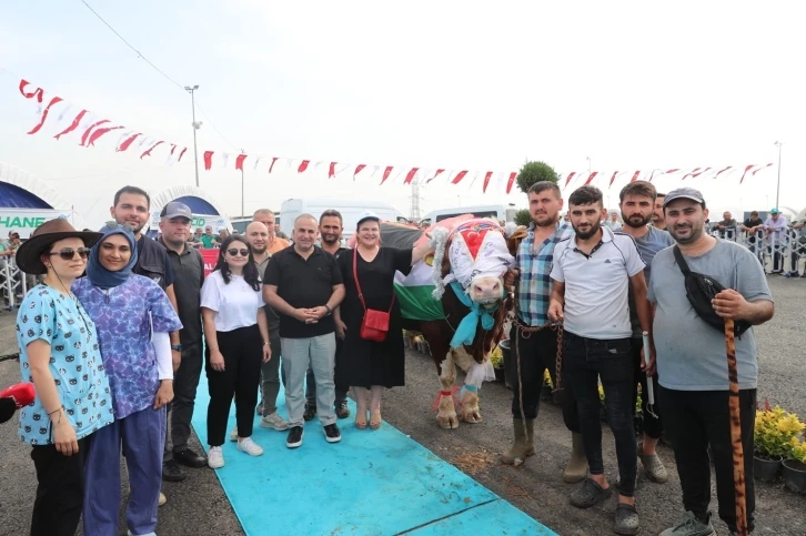 Sultangazi’de "En Güzel Kurbanlık" yarışması düzenlendi
