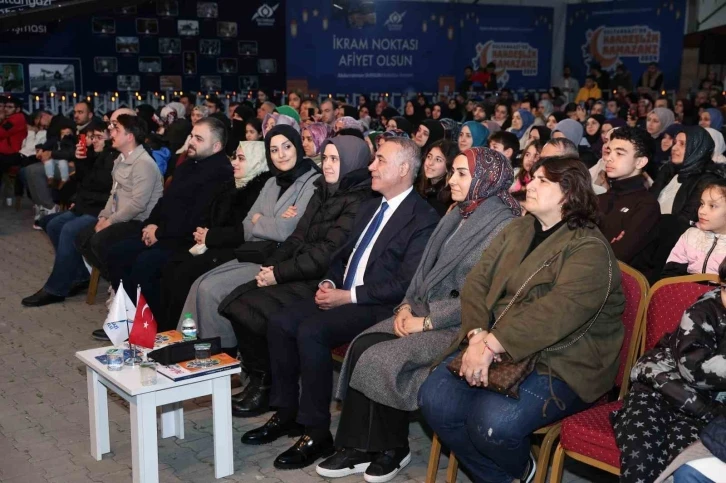 Sultangazi’de Ramazan etkinliklerinin konuğu Bekir Develi oldu
