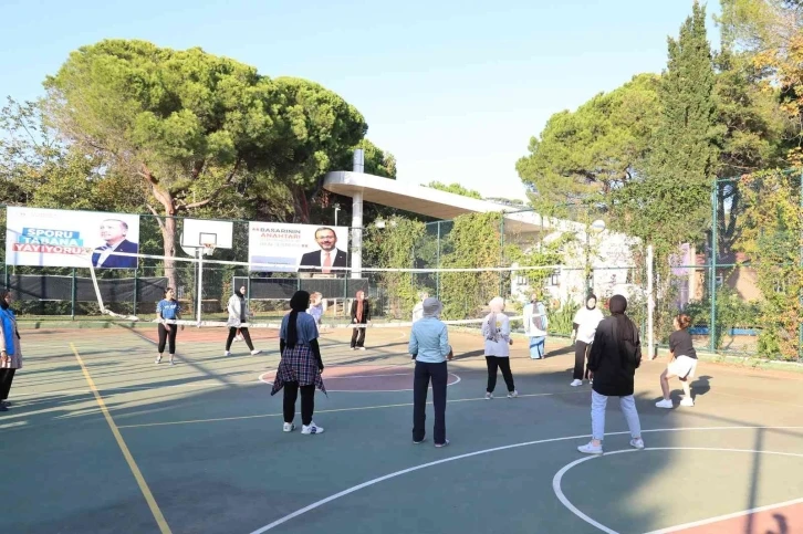 Sultangazili Kız Öğrenciler Gençlik Kampı’nda
