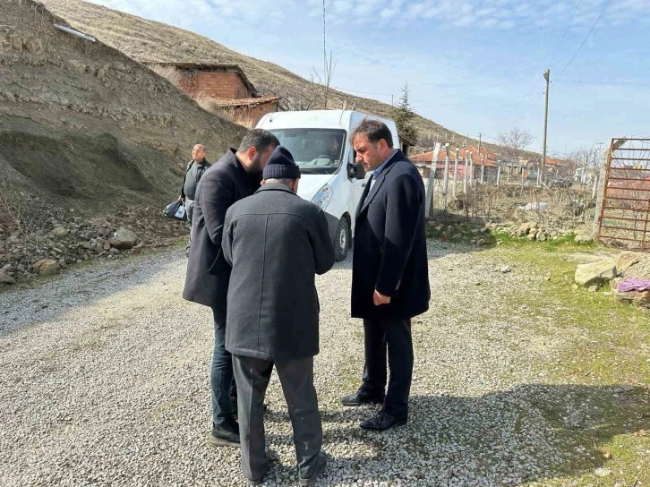 Sungurlu belediyesi ihtiyaç sahiplerine gıda kolisi dağıtıyor
