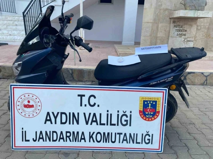 Şüphe üzerine durdurulan motosiklet çalıntı çıktı
